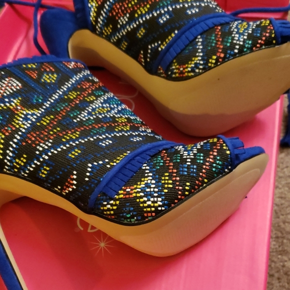 Booties - Picture 4 of 4